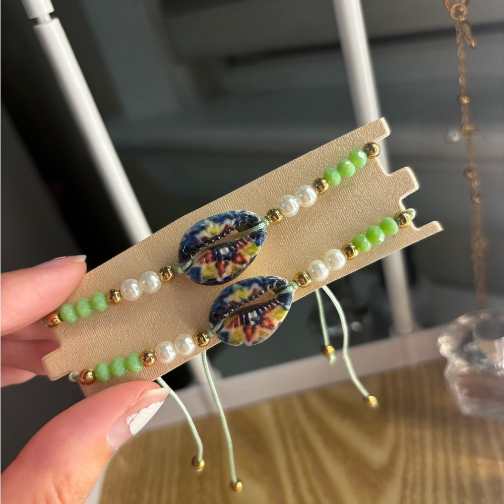 📦5/$25📦 BUYER’S CHOICE: Colorful Beaded Cowrie Shell Bolo Bracelet/Anklet